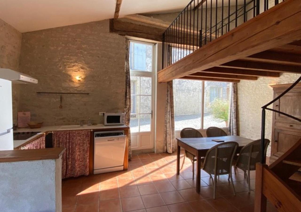 Domaine De La Laigne - Spa Asnières-la-Giraud Εξωτερικό φωτογραφία