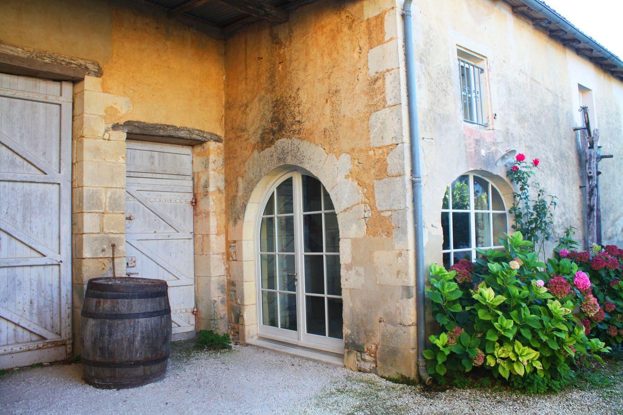 Domaine De La Laigne - Spa Asnières-la-Giraud Εξωτερικό φωτογραφία